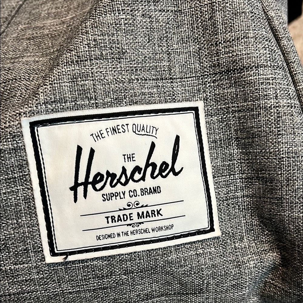 Herschel Supply Company Weekend Gray Duffel Bag - Picture 2 of 5